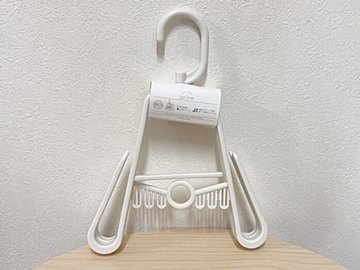 「超便利！」「買って損なし！」3COINSのアイデア多機能ハンガーが便利すぎて手放せない