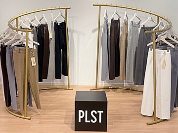 今年の冬はPLST（プラステ）で見つけた暖かさと美脚が叶う「神パンツ」で決まり！