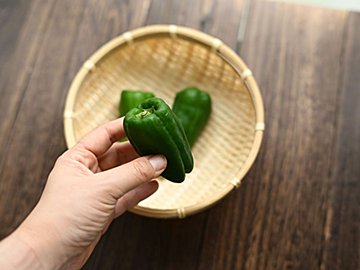 ピーマン嫌いが克服できるかも？たったひと手間でグンと苦みが軽減する方法が衝撃的すぎた