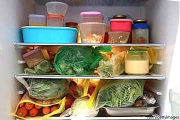 【食費節約】冷蔵庫の中が汚い人は節約下手！4人家族で食費月2万円台の冷蔵庫の中身とは!?