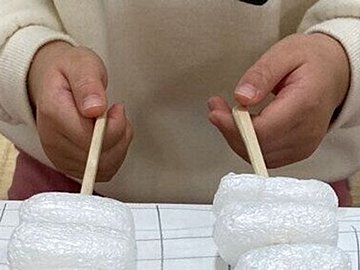 工作好きの7歳息子がつくった「マシュマロ屋さん」がかわいすぎると話題に！「天才」「賢い」の声集まる