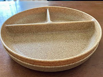 【無印良品】電子レンジOK！軽くて使いやすい仕切り付きプレートが2枚で499円！