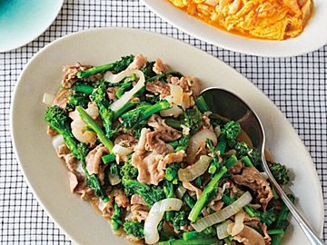 べんとうにも使える旬おかず「豚肉と菜の花のみそ炒め＆キムたま」が絶品！