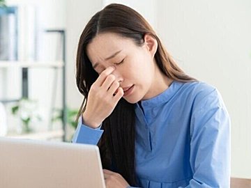 【目の疲れを感じている方必見】乾燥など目が疲れる条件がそろう秋に目を癒すドリンクと食材