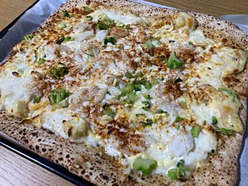 コストコのピザがリニューアル！四角くなって家庭向けに!?新作カニピザも実食レビュー