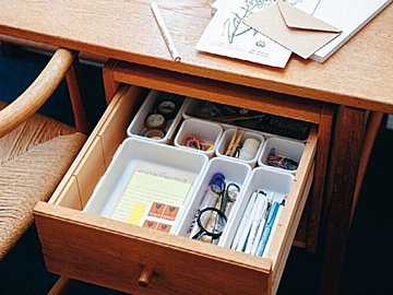 スリコスタッフが厳選！プチプラのおしゃれグッズ＆家のごちゃつき解消グッズを紹介