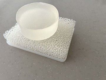 清潔でお手入れ簡単！無印良品の「発泡ウレタン石けん置き」