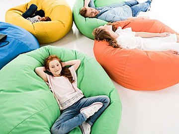 人をダメにするソファ？ビーズクッションの魅力＆の人気おすすめアイテム30選！大人数でも使える！形別で解説