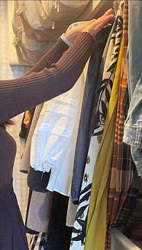 【断捨離】捨てづらい洋服を手放すかどうかの基準5選！