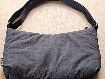 【スタンダードプロダクツ】550円で買える！軽くて便利なクロスボディバッグ