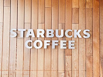 【スタバ】想像以上においしい！コーヒーでも紅茶でもない!?新たな選択肢が登場＆おすすめカスタムも