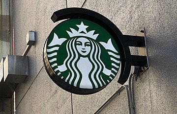 【スタバ】毎年大人気のストロベリーフラペチーノ！期間限定でチョコレートVer.発売中！