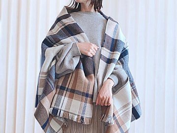 ポンチョコーデ16選 大人が映えるおしゃれのコツ サンキュ