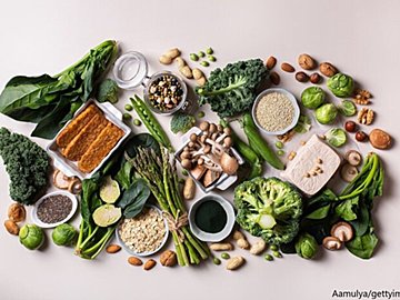 あの苦味やえぐみには名前があった！春野菜を賢く味わいつくすコツを野菜ソムリエが解説