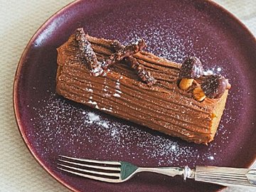 【クリスマスケーキ】無印良品の不揃いバウムで『バウムサンド』『ブッシュドノエル』