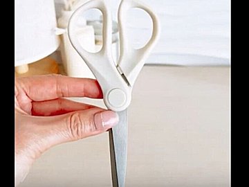 もう手放せない！【セリア】「ただのハサミじゃない」「1つで解決」激推し2選