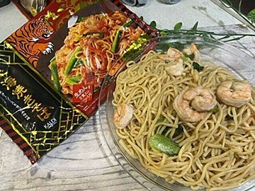 【カルディ】麺がもっちもち。オイスターソース仕上げの上海焼きそばが美味しい