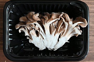 舞茸は冷凍保存で旨味アップ！＆冷凍した舞茸で作る簡単レシピ2選