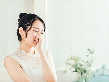 風邪じゃないのに鼻ムズムズ…「秋の花粉症」かも？春とは違う対策のコツを気象予報士が解説