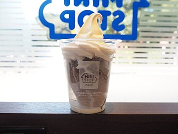 【ミニストップ】祝パーフェクト合格！台湾蜜いもソフトはねっとり＆甘みがおいしい温×冷スイーツ