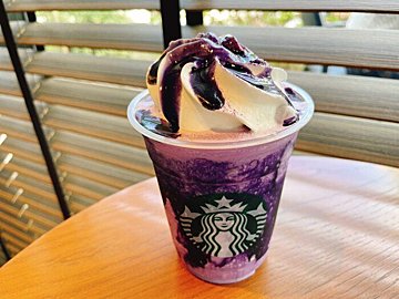 【スタバ】ハロウィン気分が120％味わえる！ちょっと怪しげな色のフラペチーノ