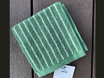 今、バズってる！【3COINS】「全色そろえたい」「まるでTEKLA!?」大人気タオル