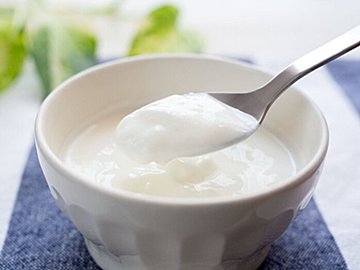 人気ヨーグルト15種を忖度なしで徹底調査！ 2位は「白バラクリームヨーグルト」、1位はシンプルな原料だけで勝負した“生”なヨーグルトが獲得