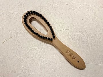 とっても簡単♪一度使うと手放せない！！「毛玉取りブラシ」