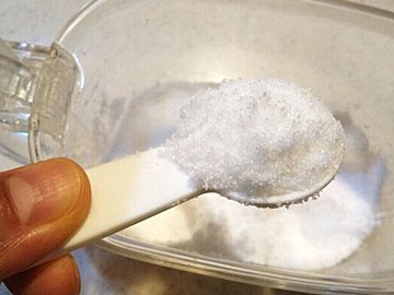 減塩には「塩水」が役立つんです！漬物などのしょっぱすぎる食品の塩気を調整する方法とは？