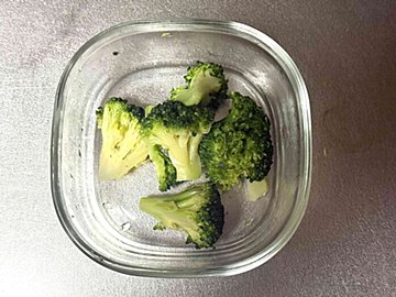 もうべちゃべちゃしない！野菜のプロ直伝・冷凍ブロッコリーを「最高においしく解凍する」簡単テク
