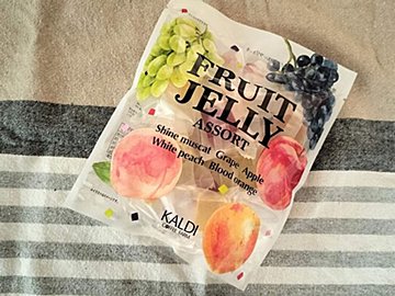 【カルディ】キラキラに輝くカラフルなゼリーに一目惚れ！5種のフルーツが楽しめる