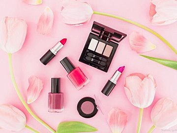 「後輩ギャルに刺激を受けて見栄を断捨離」ライター＆YouTuber水野祐香さんが断捨離したものと、ずっと持ち続けているものは？