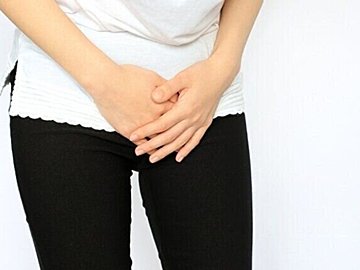 くしゃみで尿漏れ…？出産後や更年期に増える“尿トラブル” ！原因と改善のヒントを医師が解説