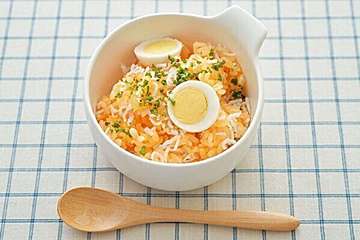 トマトとはんぺんのお皿で混ぜ混ぜごはん 大人2人 子ども1人分 幼児食レシピ たまひよ