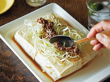 まさみさんの『豆腐ナゲット』まさるさんの『アンチョビ温やっこ』