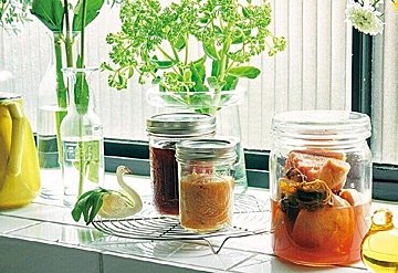 プロに聞いた！部屋の模様替えをしなくても楽しめる「暮らしに色を取り入れる方法」