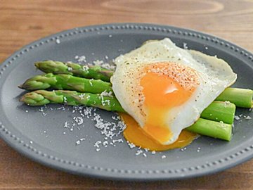 【旬食材】アスパラガスのおいしさを思いっきり堪能しよう♪簡単で最高においしい！アスパラガスのレシピ