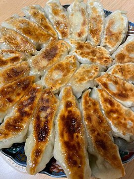 餃子 のおすすめアレンジ リメイクレシピ18選 定番とはひと味違う変わり種メニューをご紹介 サンキュ 餃子 のおすすめアレンジ リメイクレシピ18選 定番とはひと味違う変わり種メニューをご紹介 サンキュ