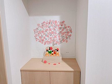 【シンプリストイチオシ】我が家に春がきた！北欧風のタペストリーでひな人形も華やかに