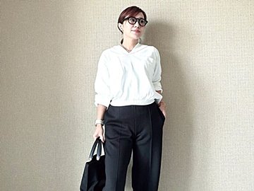 【ユニクロ】飛ぶように売れているアイテムがもう値下げ！即カゴイン推奨のトップスとは？