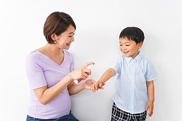 赤ちゃん 子どもが虫に刺されちゃったら どうケアする 受診の目安は 専門医 たまひよ