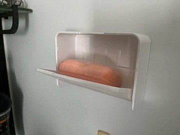 【ダイソー】壁に簡単にピタッとくっつく。もう水浸しにならない「カバー付きソープホルダー」