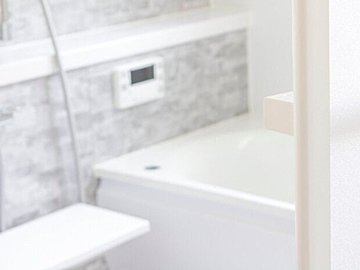 お風呂場にコレあったら捨てて！捨てたら金運がアップするもの8選【Dr.コパの風水解説】