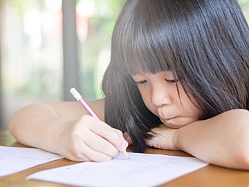 元気をもらえる5歳娘のひらがな練習。がんばりが伝わってくる「ぬ」の文字に20.8万件以上のいいね