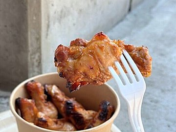 【コストコ】マニアもびっくり！フードコートにボリューム満点の肉料理が登場?!