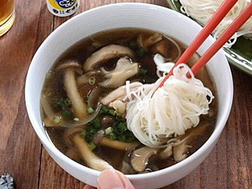 秋に人気のそうめんレシピ！『温つけ麺』がおすすめの理由とは？