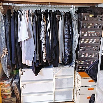 かさばるズボンの畳み方と お悩みを解決するアイデア収納術まとめ8選 サンキュ