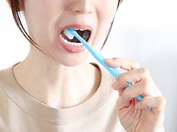 「丁寧な歯磨き」は逆効果?!歯科医が教える「磨きすぎ」のリスクと正しいケア方法