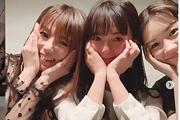 深田恭子、UQ三姉妹で大号泣！　「本当の姉妹みたい」「こっちまでうるうる」
