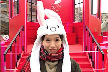戸田恵梨香、人気急上昇中のウサ耳帽を被った姿にファン悶絶　「これは反則」